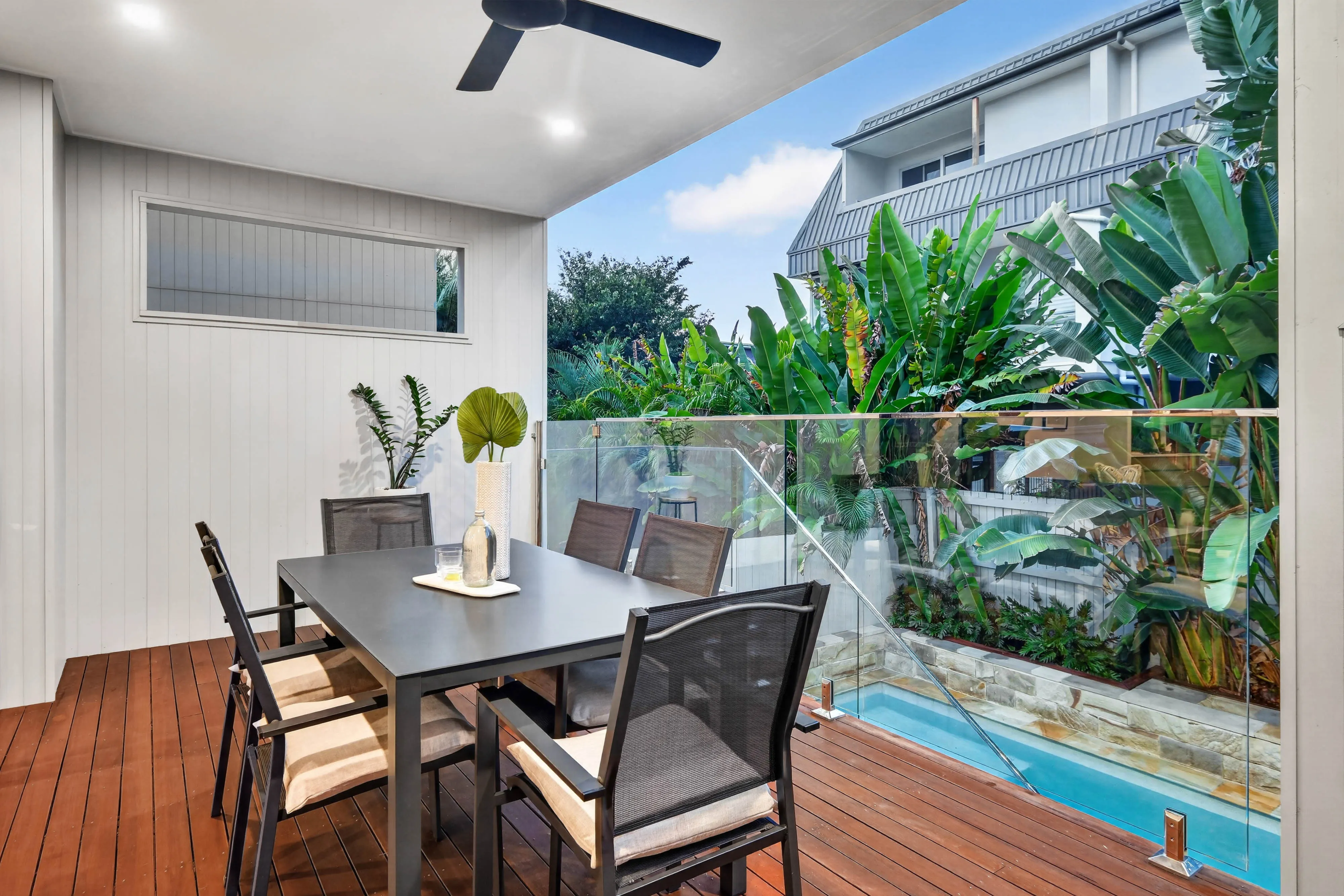 2/62 Jamieson Street, Bulimba — interior view 12