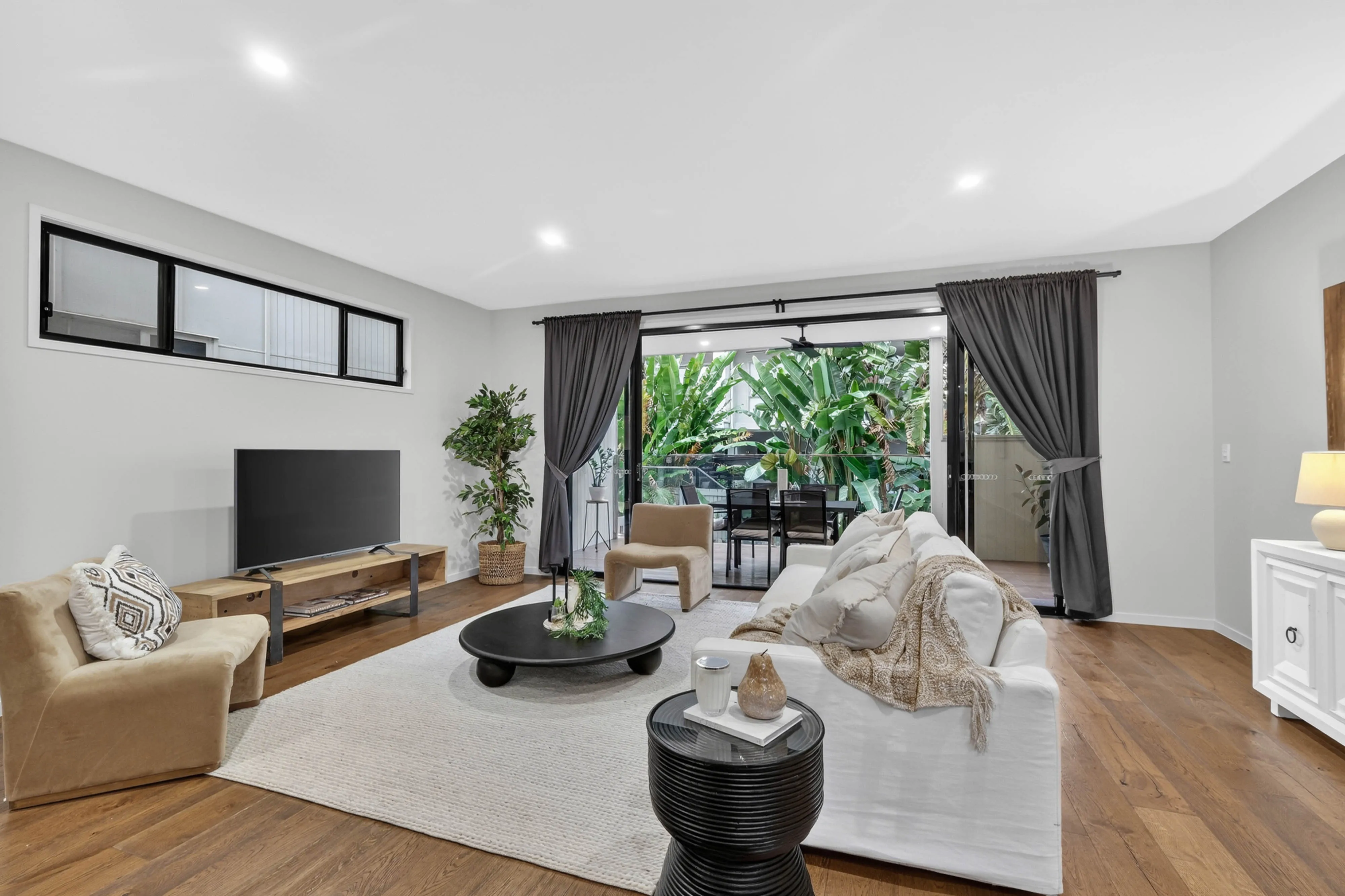 Interior of 2/62 Jamieson Street, Bulimba